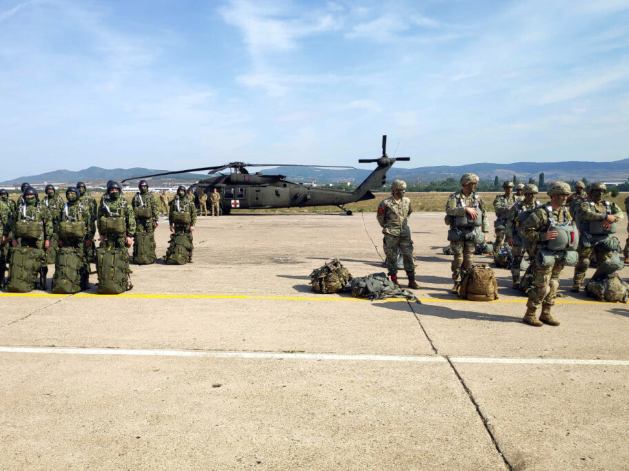63. padobranska brigada i preko 150 američkih vojnika na zajedničkoj vežbi u Nišu 3 zajednicka vezba SRB SAD foto A S