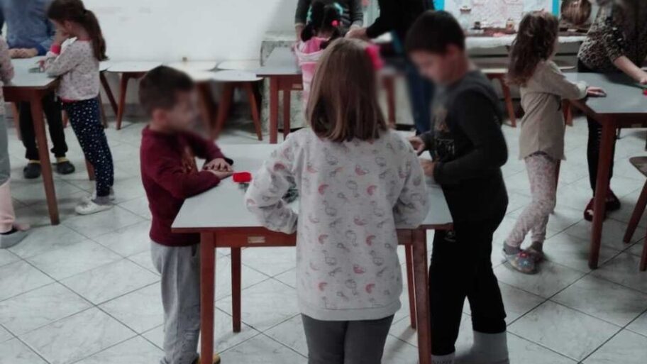 120997518 deca1zatekst