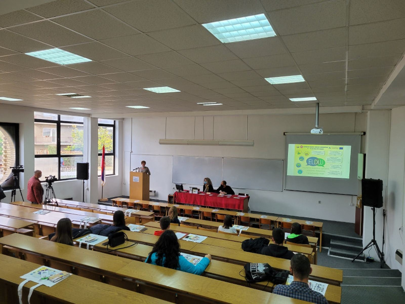 Vranjanci ekološkim radionicama i postavljanjem đubrijera obeležavaju Evropsku nedelju lokalne demokratije 3 Radionica Vranje