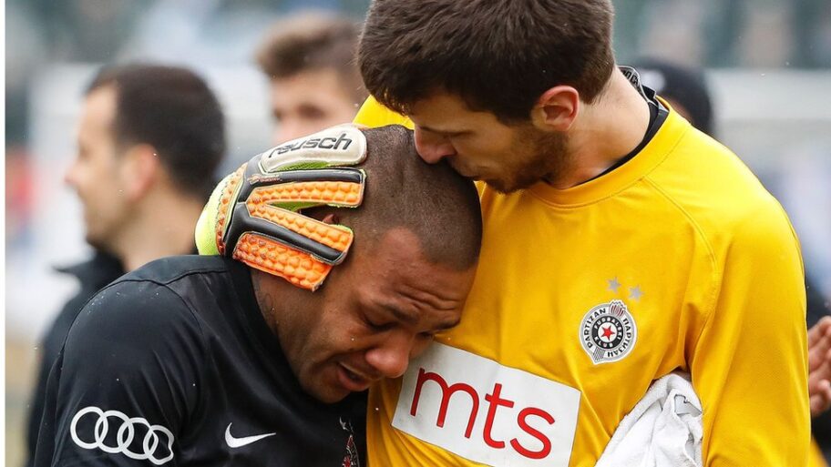 121096654 evertonnabanjicigettyimages 642937526