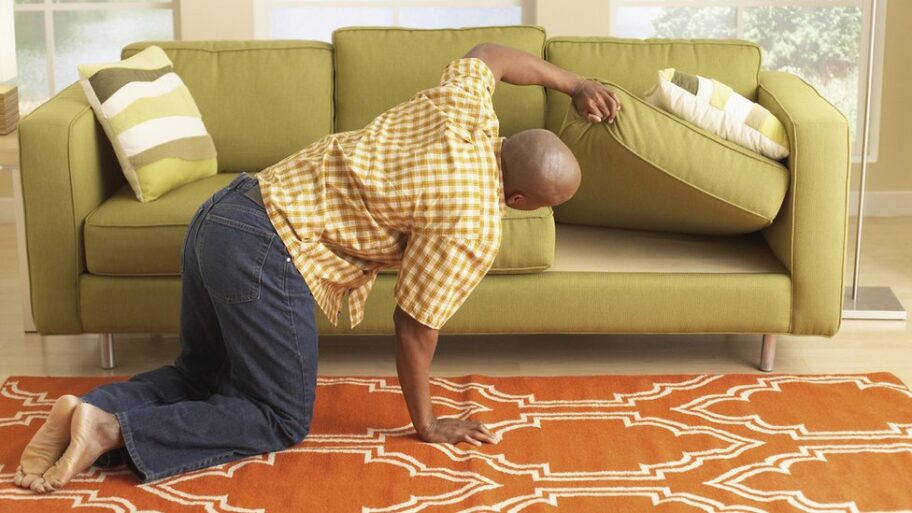 121088818 searching2gettyimages 78718769