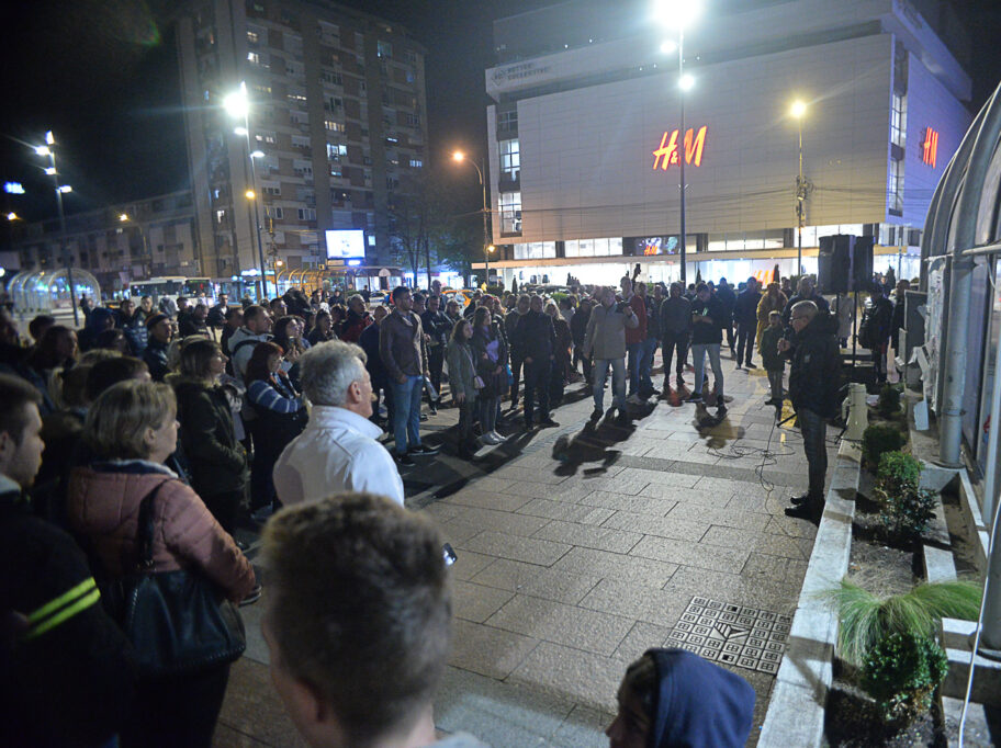 Još jedan protest grupe Nišlija zbog uvođenja kovid propusnica 11 VAK 5261