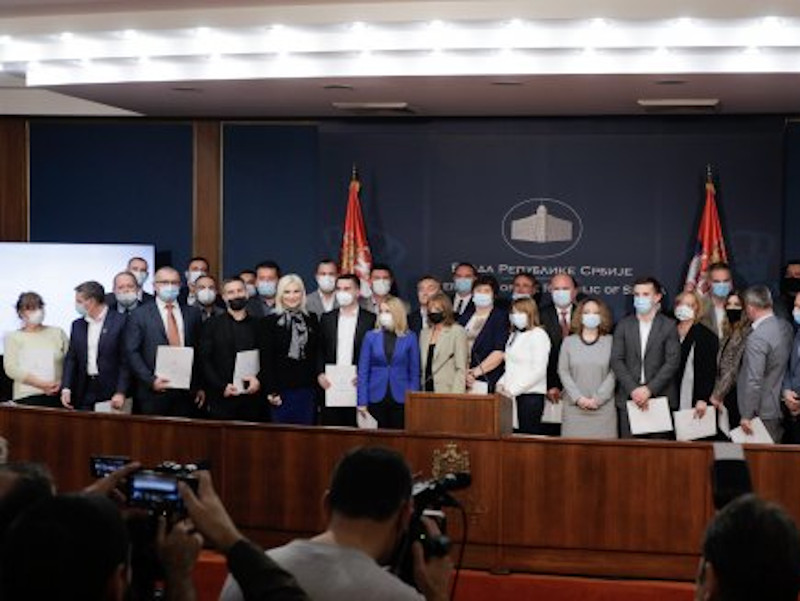 solarni paneli ugovori