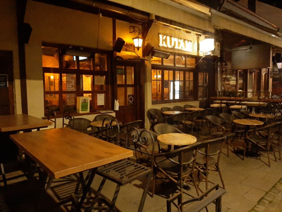 U nekim lokalima novogodišnja slavlja do rano ujutru, kontrola kovid propusnica kao i obično 4 lokali kazandzijsko foto ua