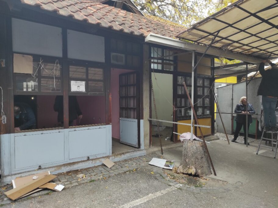 lokal cvetna 3 foto T T