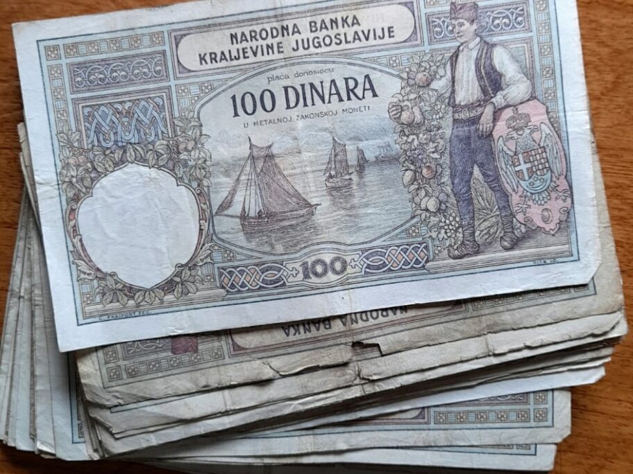 Zaplenjeno oko 300 novčanica iz 20. veka, Nišlija hteo da ih pošalje u Češku 11 257733521 923606985252333 1454369727912478070 n