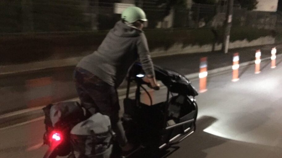 Novi Zeland: Poslanica u parlamentu Džuli En Genter odvezla se biciklom do bolnice da se porodi 14 121851277 mediaitem121851273