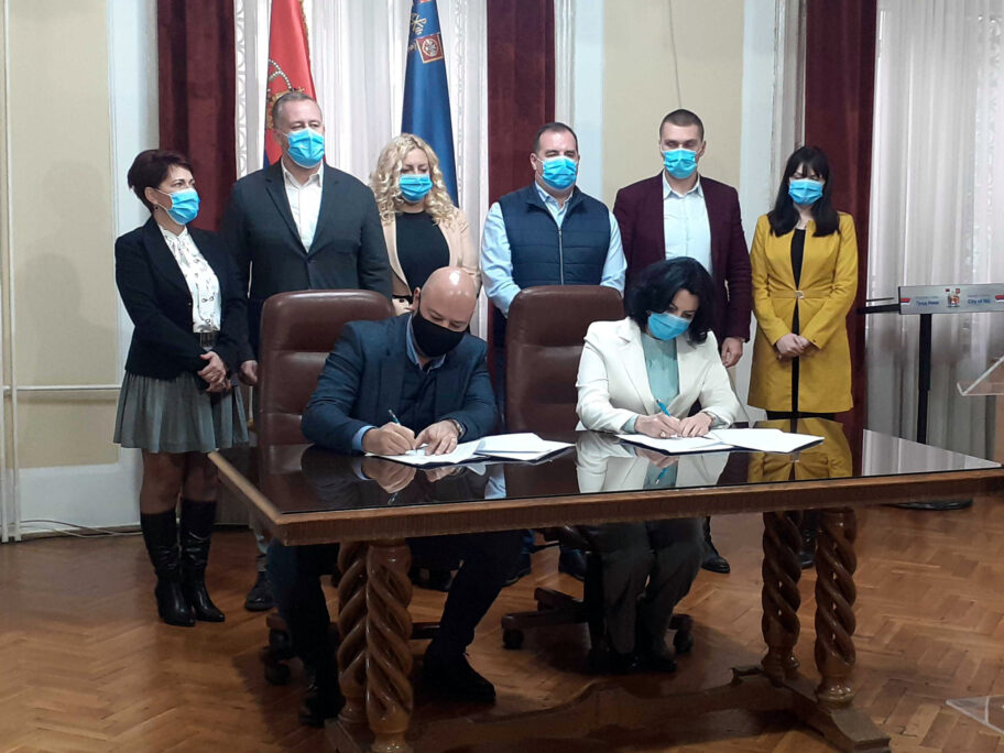 potpisan ugovor foto T R