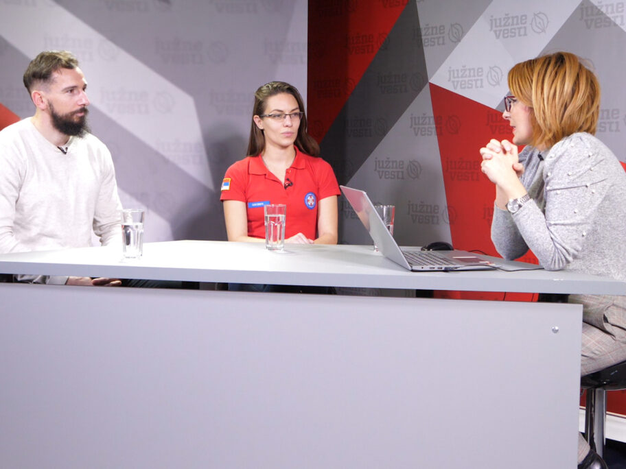 Nested Sequence 06 00 00 29 15 Still004