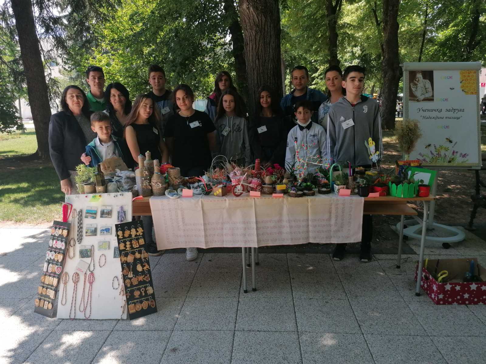 Đaci iz Sićeva i Ostrovice u učionici, radionici ili na njivi stiču znanje i radne navike 1 0 02 0a ba1ae7d7d7c8d32c237c92a47b536fd400366f77fb07285019589457e2bb6163 6878378f3e208cfd