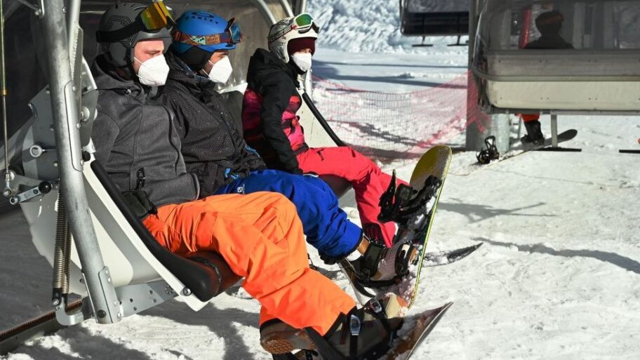 122912981 gettyimages 1237482345