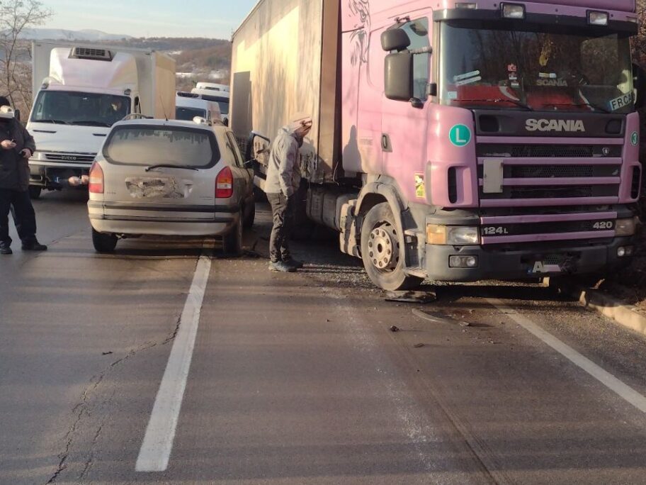 Udes na putu Niš - Svrljig, nema povređenih 15 1643957292458