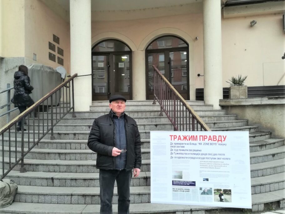 Zbog presude predsednicima planinskih sela u Prokuplju, jedan od njih započeo štrajk glađu ispred Suda 2 Naslovna