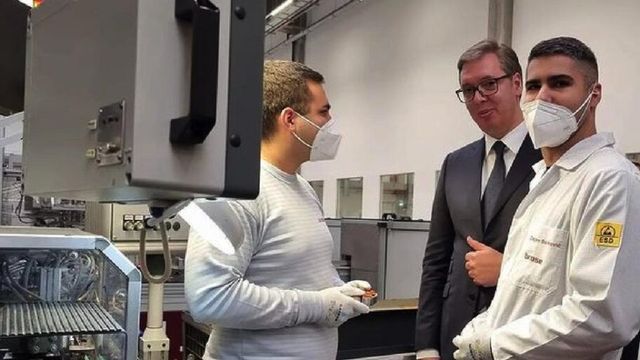 123454096 dd9c43b5 95fe 462a a068 88297d679ada