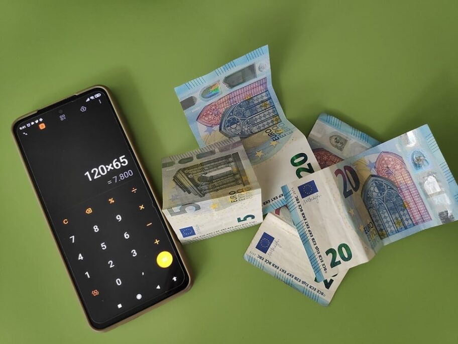 Ekonomisti savetuju da građani ne kupuju evre, na jugu Srbije ipak velika potražnja 2 275053129 704365760974825 9129053404780033988 n