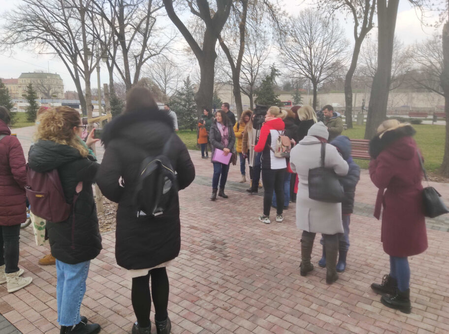 U Nišu deca sa smetnjama u razvoju imaju pravo na ličnog pratioca - ali na papiru, kažu roditelji 11 naslovna protest