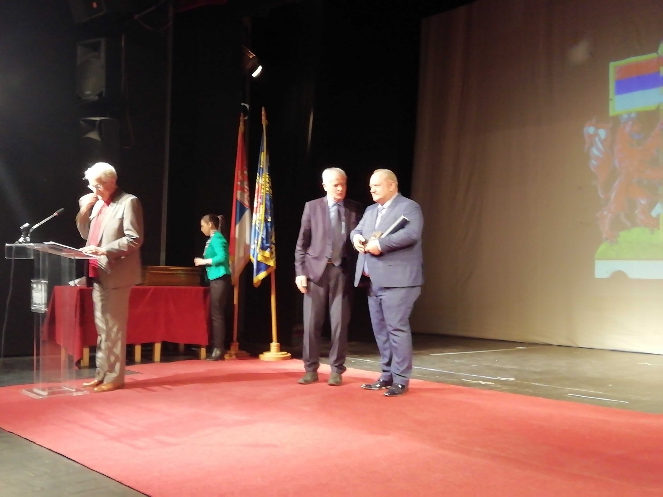 Još jedna nagrada za gradonačelnika Leskovca - bronzana plaketa "Kapetan Miša Anastasijević" 1 IMG 20220317 141903 scaled