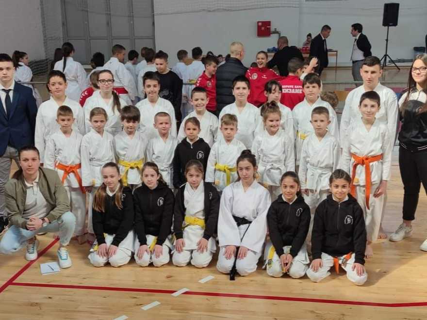 Mladi karatisti leskovačkog UNSU-a na domaćem terenu osvojili 32 medalje 15 IMG 20220328 162344