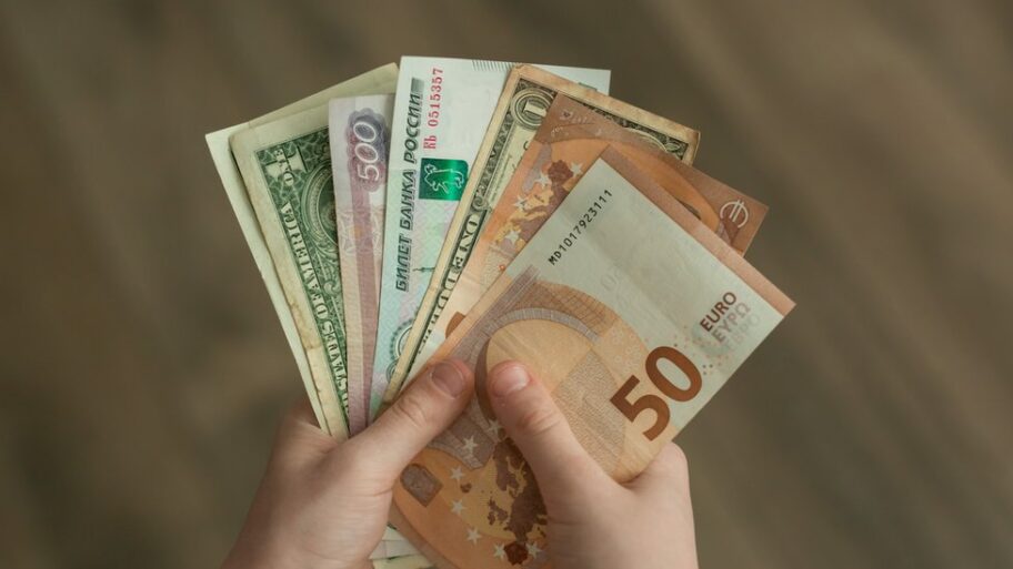 123881518 gettyimages 1309100258