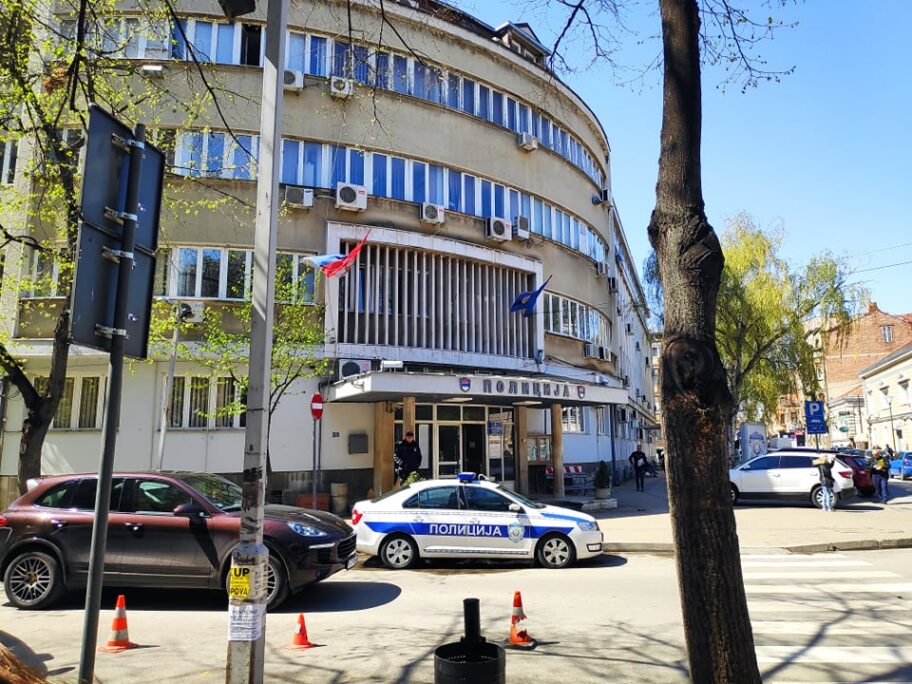 Nišlija saslušan zbog komentarisanja karikature, kaže da mu je ugroženo pravo na izražavanje 5 nonii