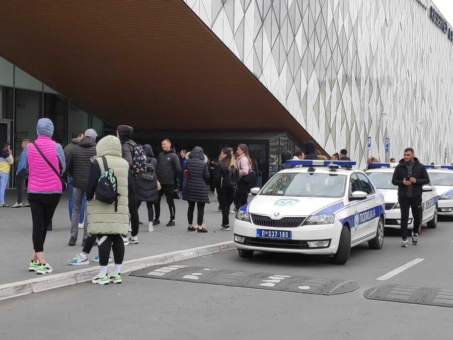 delta planet foto g b