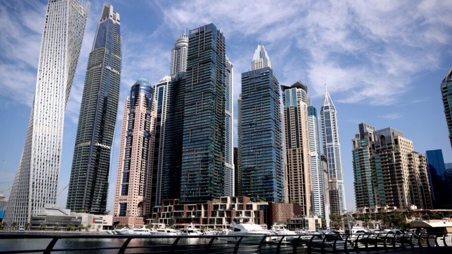 Rusija i Ukrajina: Bogati Rusi se sele u Dubai da bi izbegli sankcije, rekordnih 76 miliona dolara za kuću 13 117865682 gettyimages 1288645266