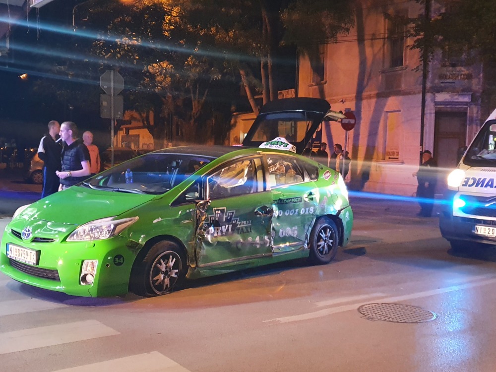 udes dusanova3 4x3 foto čitalac