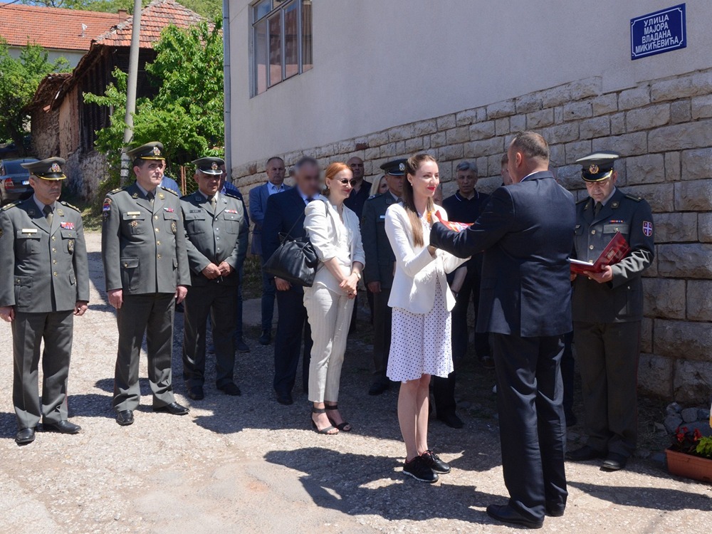 kopnena vojska spomen-ploca