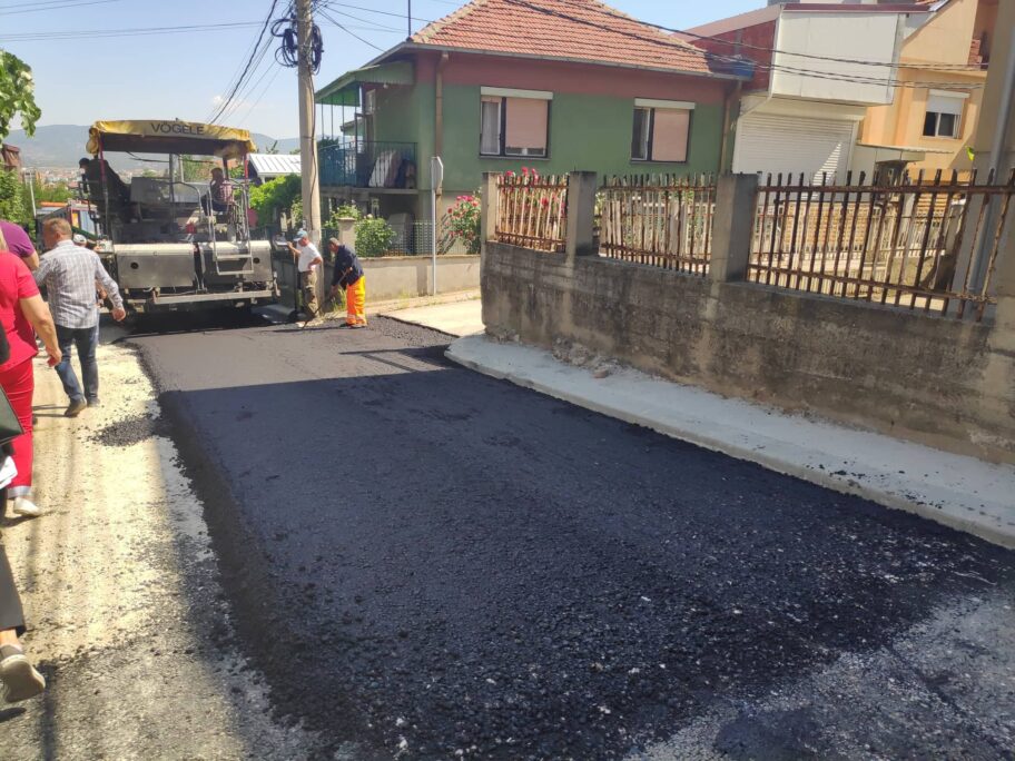 Nastavljeni radovi u niškim ulicama započeti pred izbore - karavan na Paliluli 4 ull