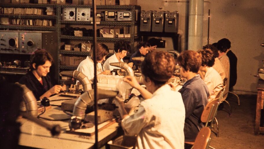 Jugoslavija, Niš i industrija: Od lokomotive razvoja do kesica za supu i muzičkih studija 15 124898119 ei sa 84