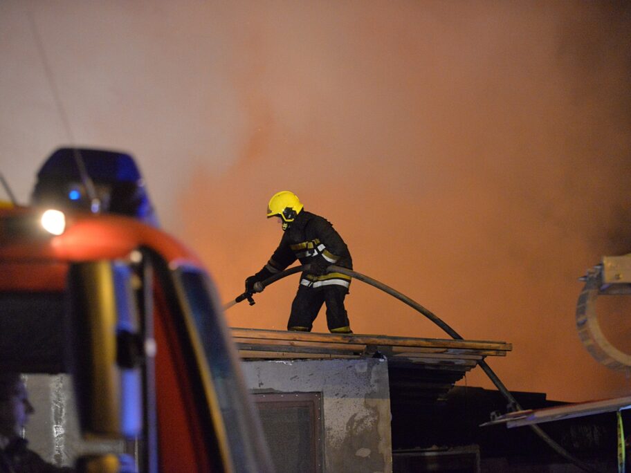Stradala starica u požaru kod Trgovišta 3 VAK 7907