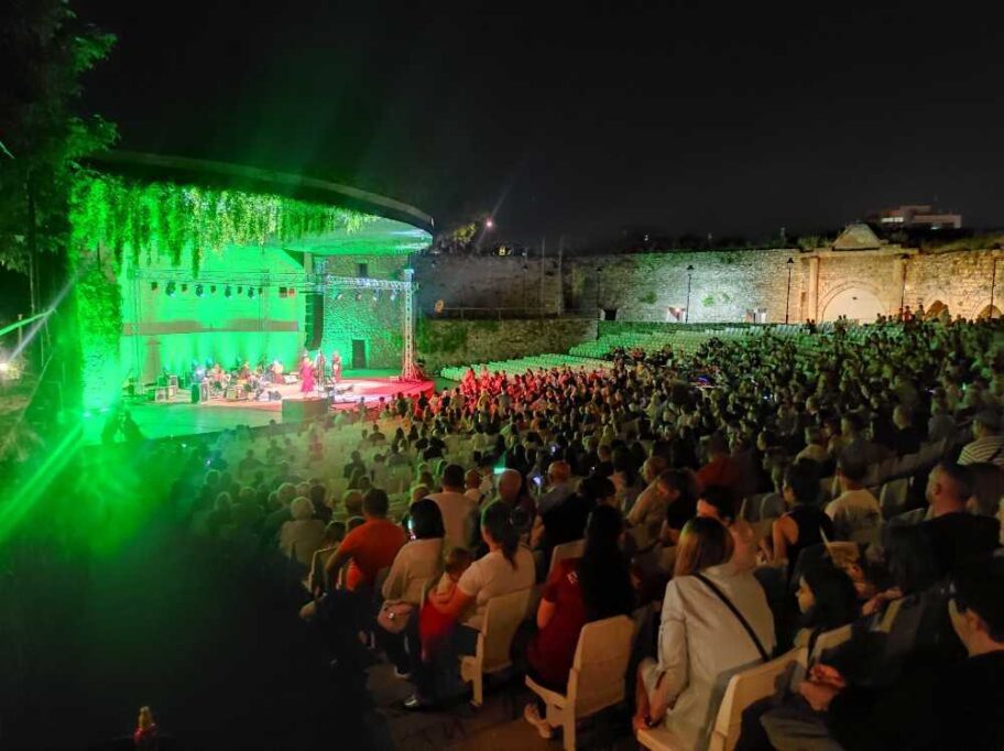 Koncert Bilje Krstić u Nišu okupio ljubitelje srpske izvorne muzike 13 bilja krstic2