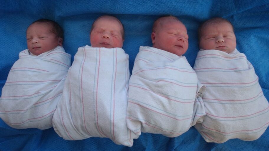 Hrvatska i porođaj: Žena rodila četvorke u Splitu, ovo se dešava jednom u deset godina, poručuju lekari 10 125016555 gettyimages 1372634344