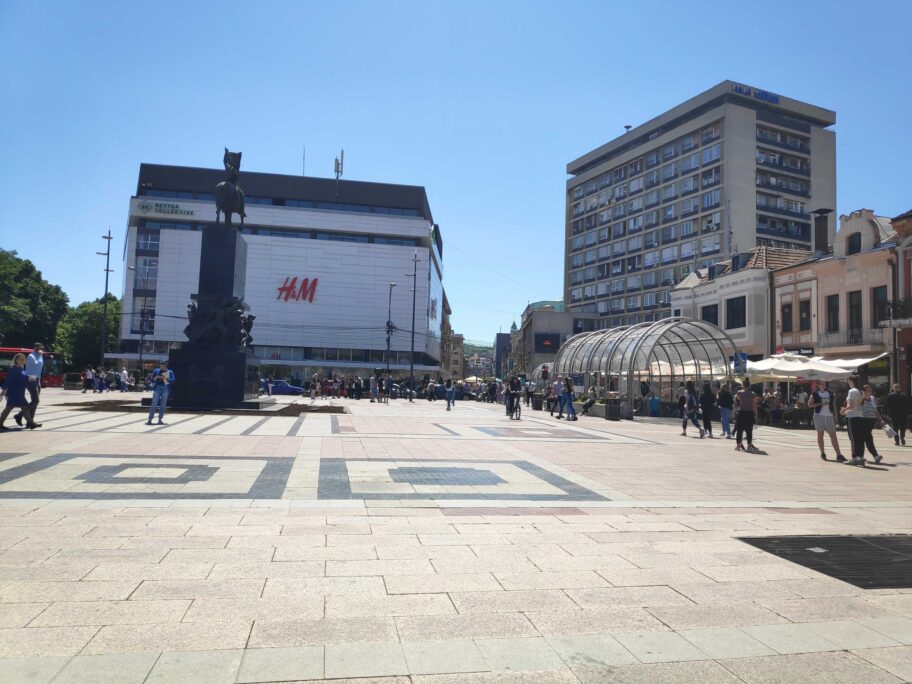 nis trg kralja milana foto t r scaled