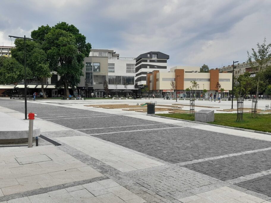 Leskovac raskida ugovor sa firmom koja nije završila Trg 3 20220606 141805 scaled