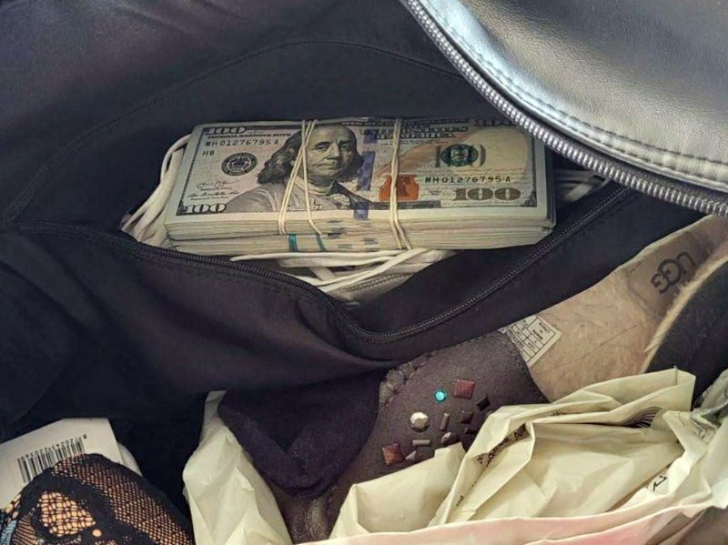 pokusali da prenesu novac i smaragde, foto mup 1