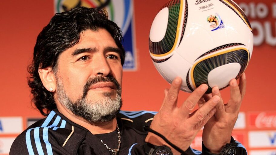 125585821 maradona