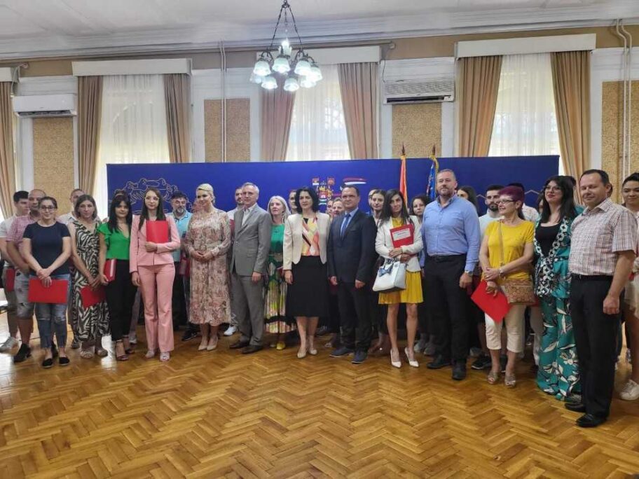 Nišlijama ugovori o subvencijama za pokretanje sopstvenog biznisa 19 samozaposljavanje