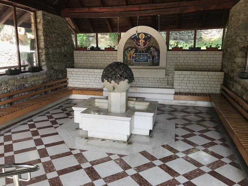 česma u Prolom Banji