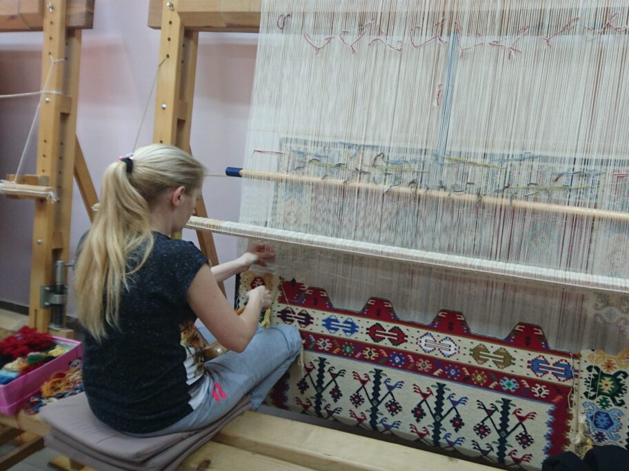 Sajam pirotskog ćilima - nova manifestacija koja promoviše brendove Pirota 5 cilim foto lj f scaled