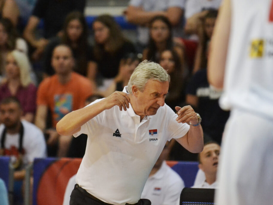 Selektoru Pešiću počasni doktorat od niškog Univerziteta 10 svetislav pesic kosarka nis jul 2022 foto jv jelena misic