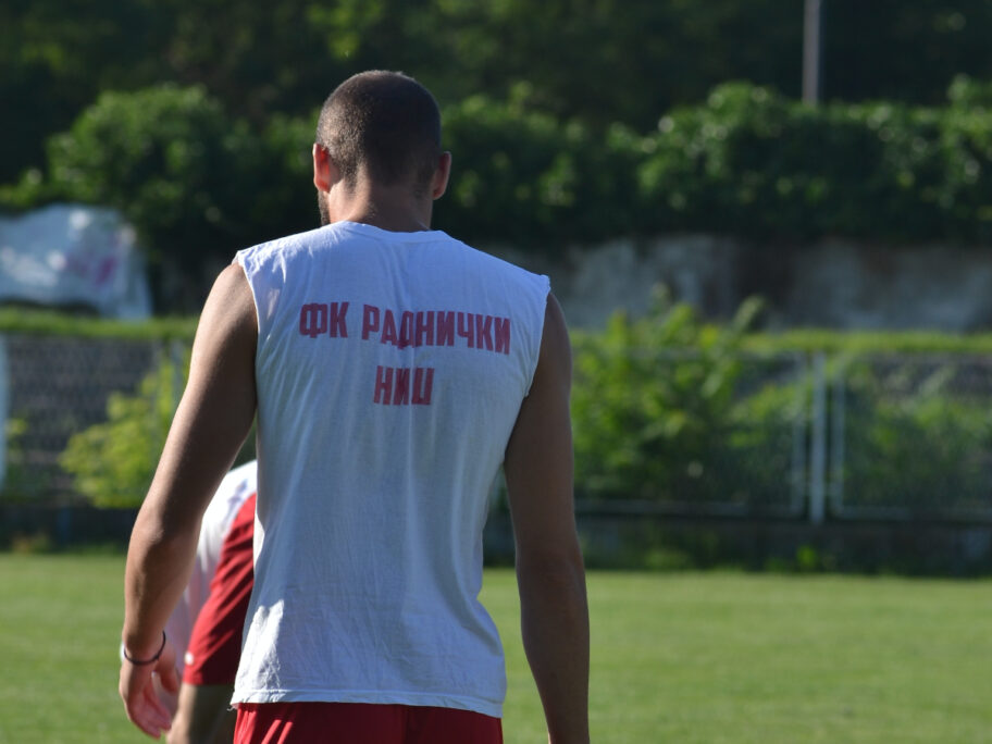 fk radnicki pojacanje ilustracija foto JV Jelena Misic