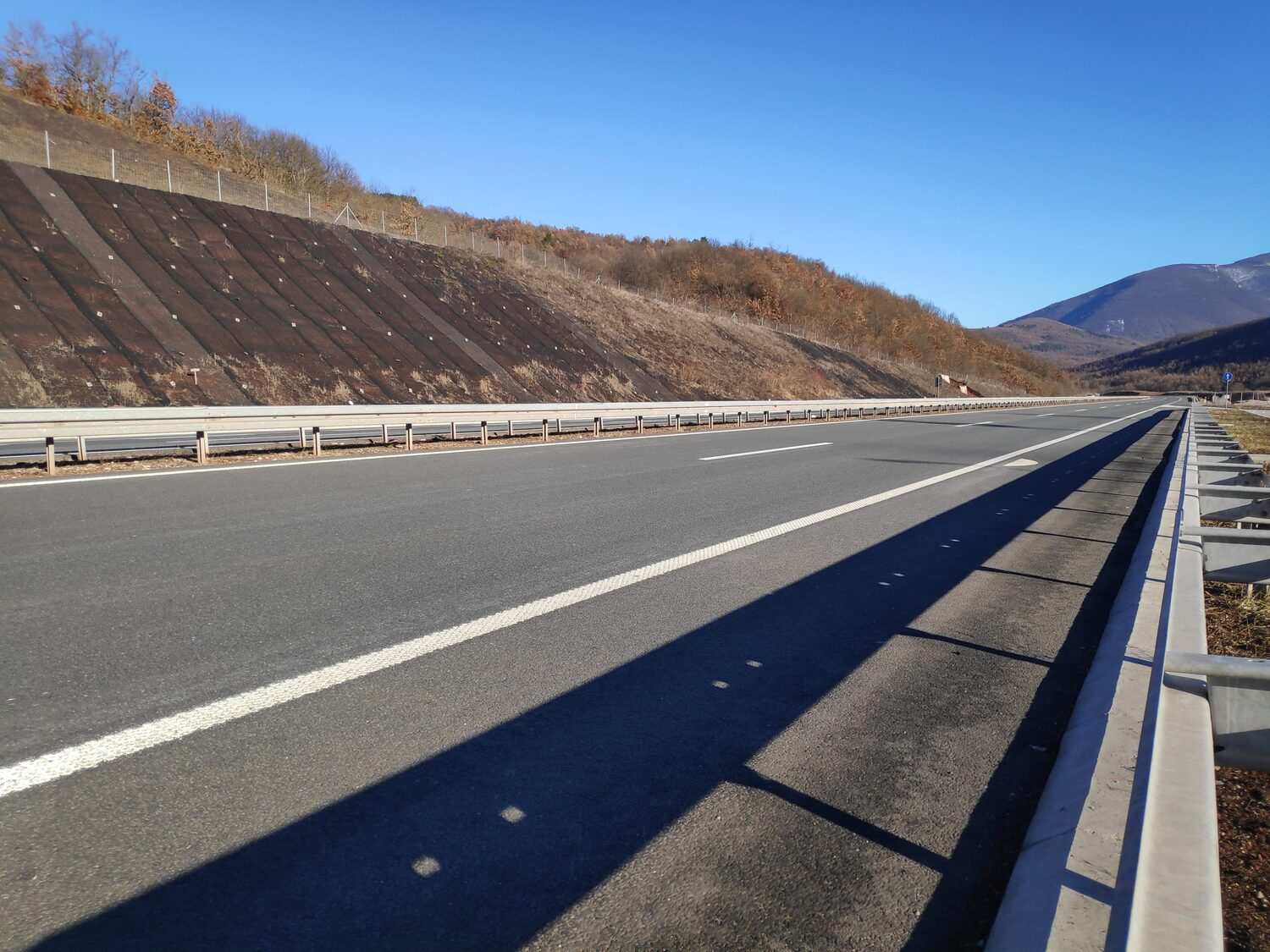 Muškarac poginuo u udesu na auto-putu kod Pirota 1 1658994189778 scaled