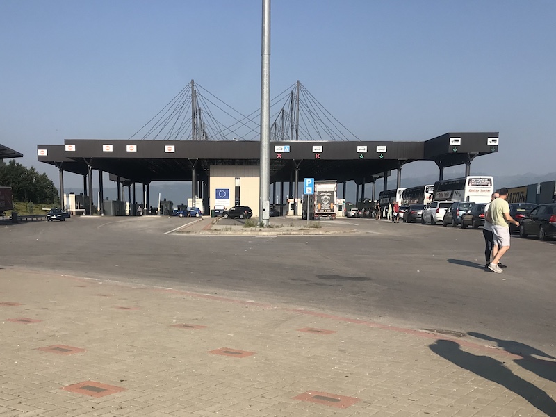 Uhapšen Italijan na prelazu Merdare, pronađena obeležja UČK 8 image00009