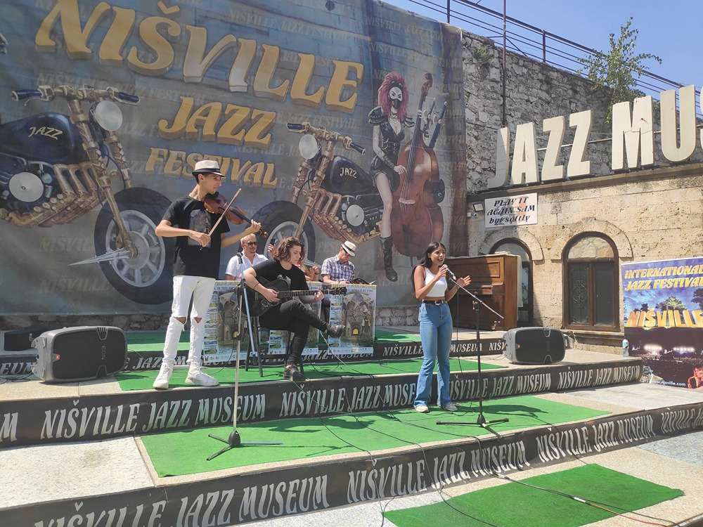 "Nišvil" pod sloganom "Još ovaj put" - 850 muzičara na 15 scena, džez zvuci, uz rep i teatar 1 nisvil pres 2 foto t r