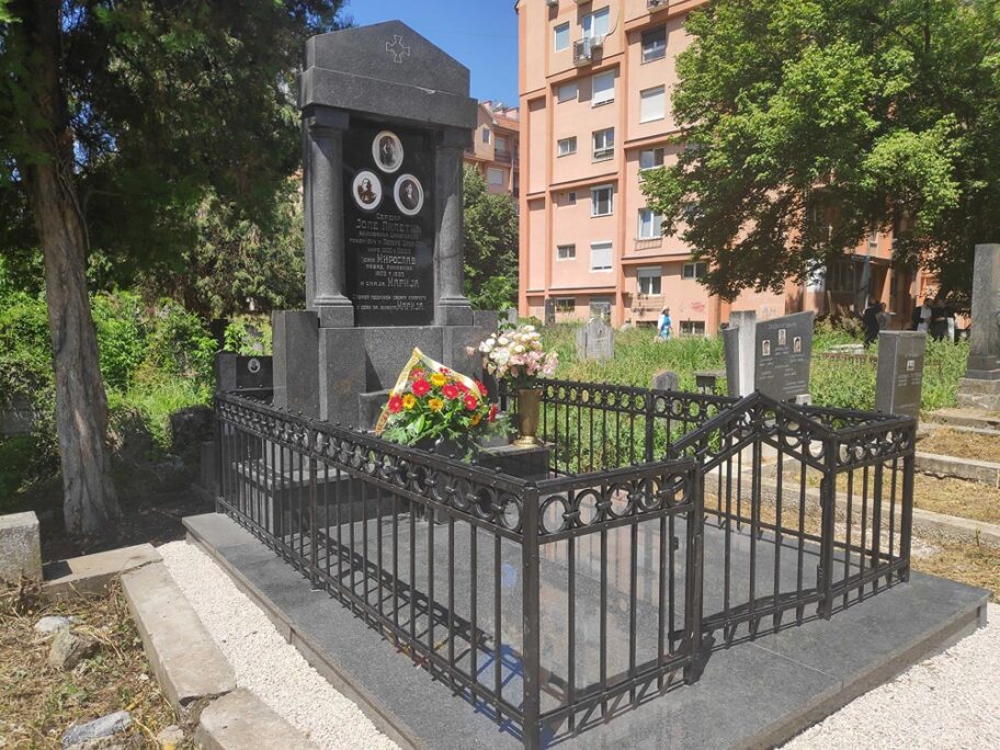 Serdaru Jolu Piletiću, simbolu Crne Gore i građanskog Niša, obnovljen spomenik na Starom groblju 13 jole piletic 9 foto t r