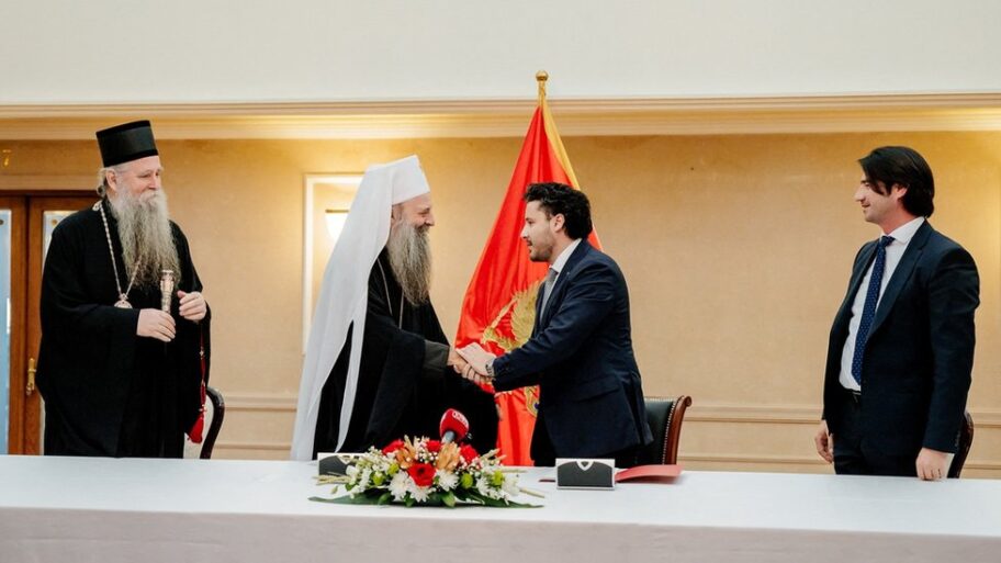 126184438 b0b4b31550deeef2656ee0f7cb3122f767e5836f