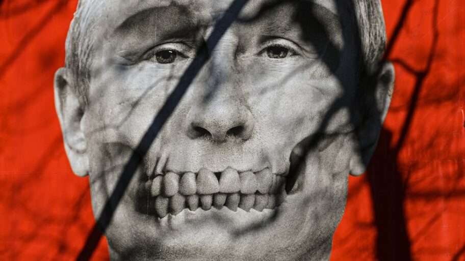 126372373 gettyimages 1240324870