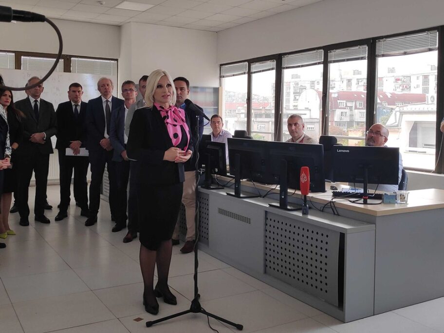 Ministarka Mihajlović u Nišu preporučila gašenje svake treće ulične svetiljke 17 zorana mihajlovic 3 foto t r