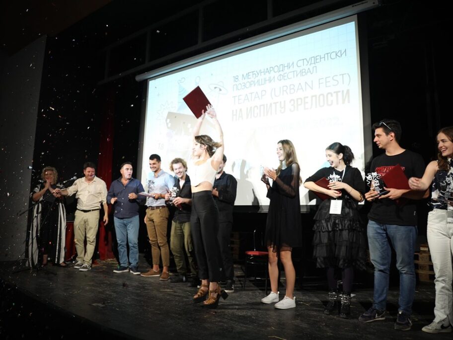 Dodelom nagrada najboljim glumcima završen 18. Urban fest u Nišu 17 skc nis